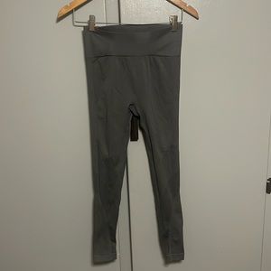 ZYIA leggings, gray, medium